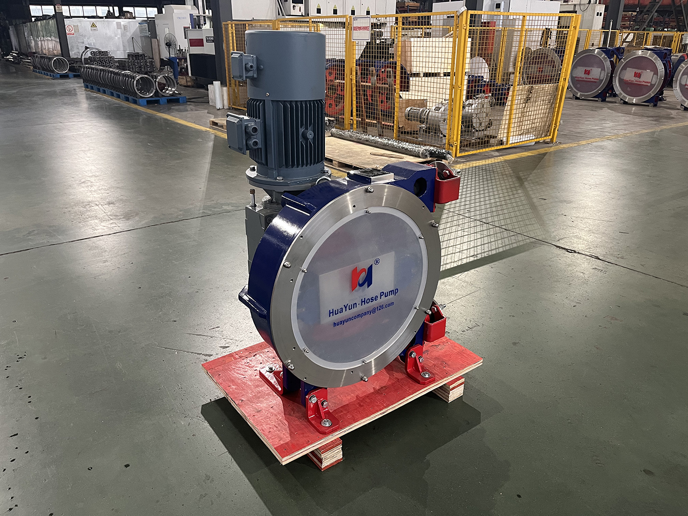 華運(yùn)機(jī)械出口美國(guó)軟管泵制造完成，中國(guó)智造叩響北美市場(chǎng)大門(mén)